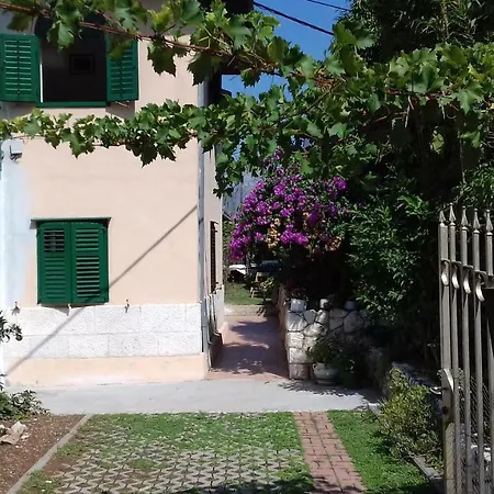 Apartment Nevica Split