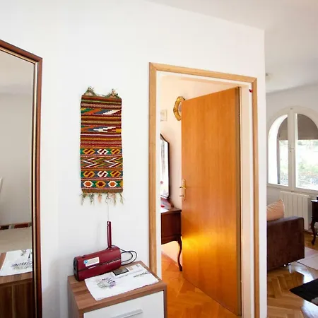 Apartment Nevica Split